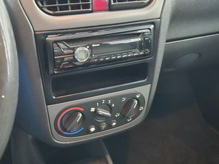 Opel Corsa Enjoy 1.2 16v