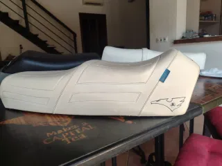 Asiento Vespa Falcon - Stock Antiguo