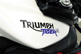 TRIUMPH TIGER 800 XC -A2-