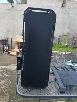 Case PC Rajintek Iris Evo Nero pezzi mancanti