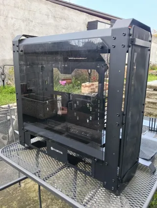 Case PC Rajintek Iris Evo Nero pezzi mancanti