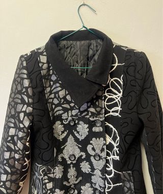 Chaqueta Desigual Talla S Negra y Blanca