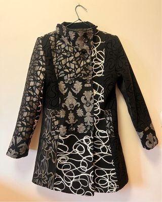 Chaqueta Desigual Talla S Negra y Blanca