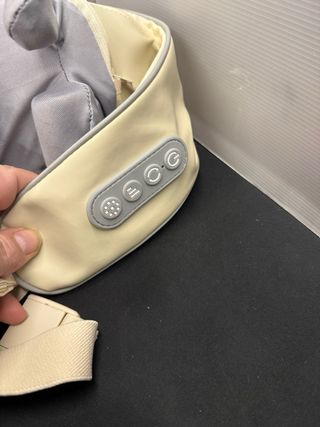 Masajeador de cuello y hombros a batería