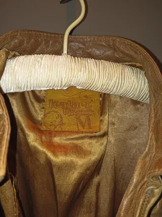 - Cazadora de Piel .!!! ORIGINAL .!!! OFERTA .!!!