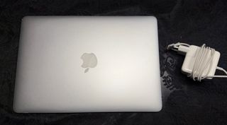 MacBook Air 7.1 macOS Monterey