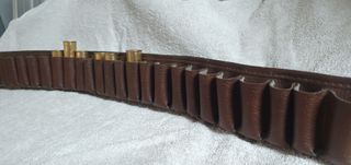 Porta cartucce cal. 12 in pelle