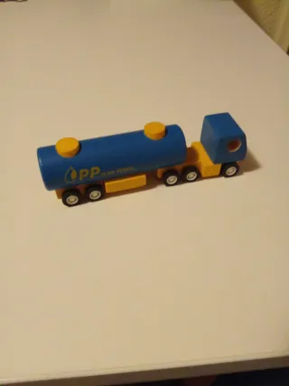 Camión Cisterna Madera Azul y Amarillo