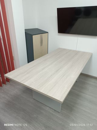 Cajonera con ruedas y cerradura