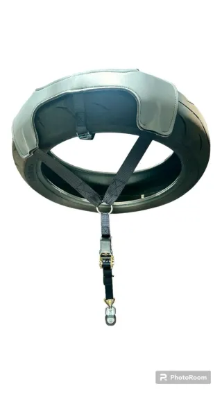 Cincha trasera para rueda de moto