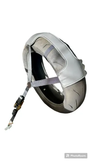 Cincha trasera para rueda de moto