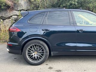 Porsche Cayenne Diesel Platinum Edition