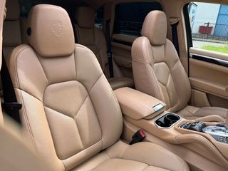 Porsche Cayenne Diesel Platinum Edition