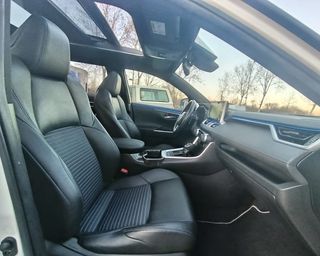 Toyota RAV4 220h Techo Panoramico + Bola Remolque