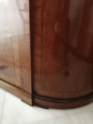 Aparador Acanto Madera y Cristal