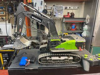 Excavadora R-C Volvo 600