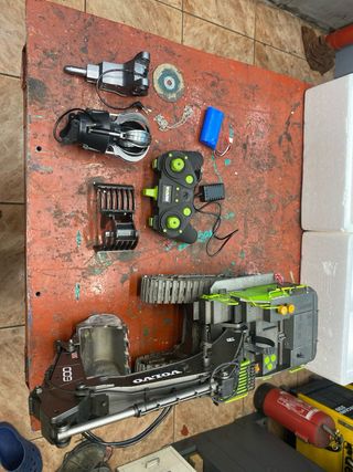 Excavadora R-C Volvo 600