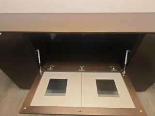 Mueble bar madera y cristal