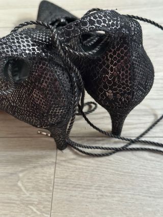 Zapatos Angel Alarcón tacón negro/plata