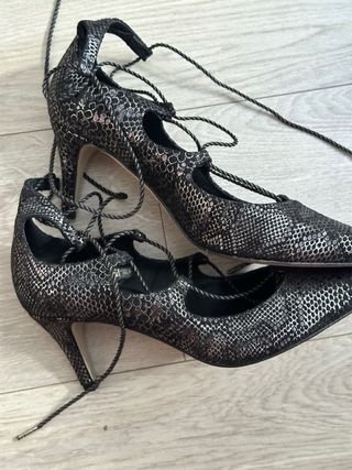 Zapatos Angel Alarcón tacón negro/plata