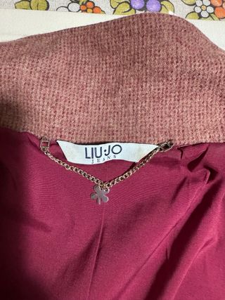 Cappotto Liu Jo donna . Vedere le misure in foto.
