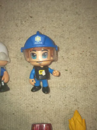 Lote de Figuras y Coches Juguete