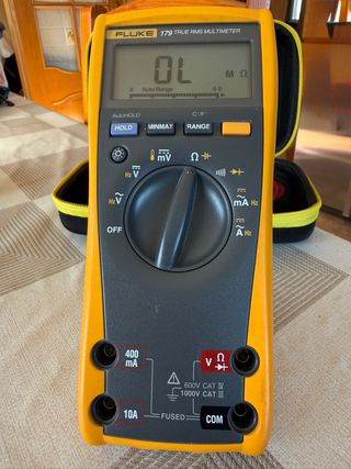 Multímetro Fluke 179 TRUE RMS con estuche y cables
