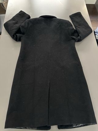 Abrigo largo negro Zara