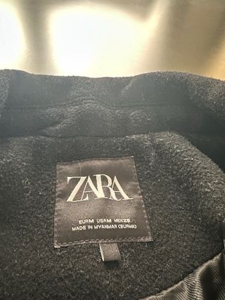 Abrigo largo negro Zara
