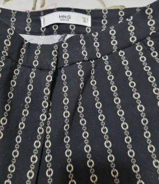 Pantalón Mango diseño chino