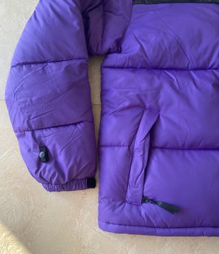 Cazadora The North Face Morado y Negro