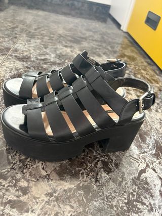Sandalias