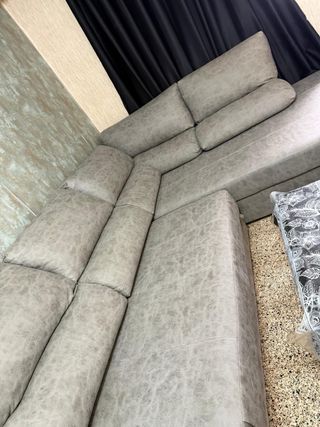 Sofá modular gris piel sintética- doble L