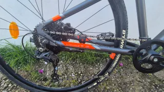 Bicicleta Riverside Gris