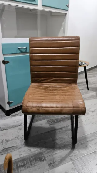 Butacas de piel sintetica y metal