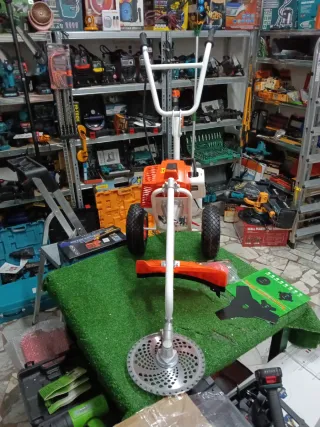 Decespugliatore a carrozzina 63cc