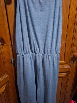 Mono largo gris con cordón