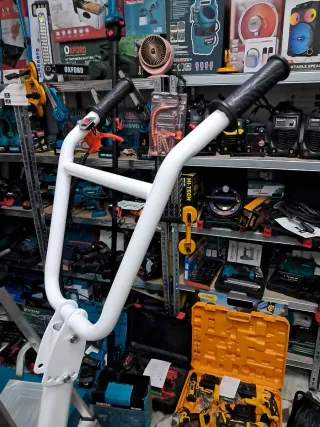 Decespugliatore a carrozzina 63cc