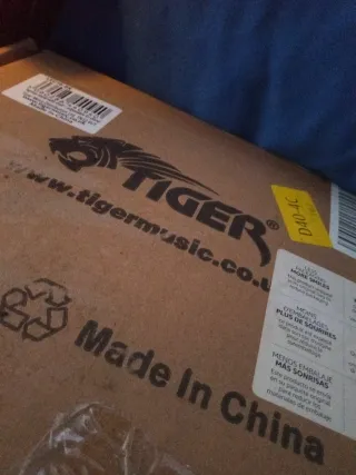 Soporte Portátil Tiger en su caja  recoger solo