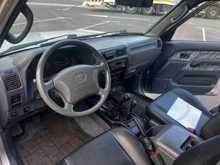 Toyota land cruiser 90