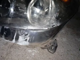 Faros Opel Astra H (Izquierdo y Derecho) está roto