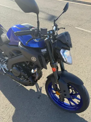Moto Yamaha MT- 125 A