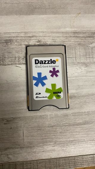 Adaptador Tarjetas Dazzle 4 en 1
