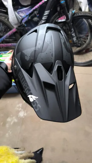 Casco MTB Bluegrass Integral Negro