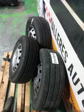 Juego 3 llantas con neumaticos