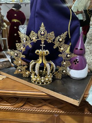 Corona para Virgen Dorada con Perlas