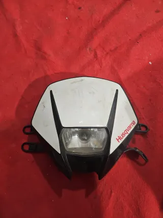 Faro Husqvarna