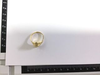 sello oro 18k con piedra con circonita