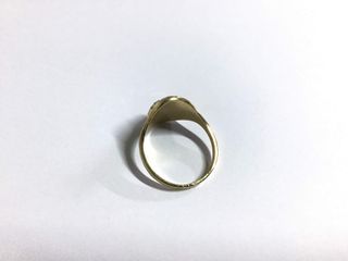 sello oro 18k con piedra con circonita