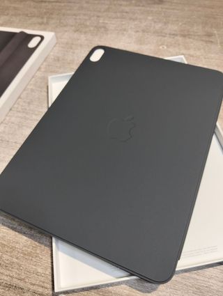 Apple Funda Smart Folio para el iPad Air de 11 pulgadas (M3) - Gris carbón
